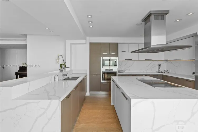 Jade Brickell #4211 image #19