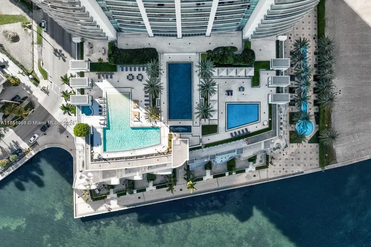 Jade Brickell #4211 image #46