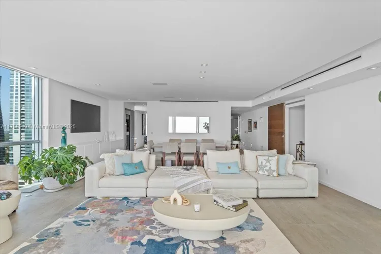 Jade Brickell #4211 image #8