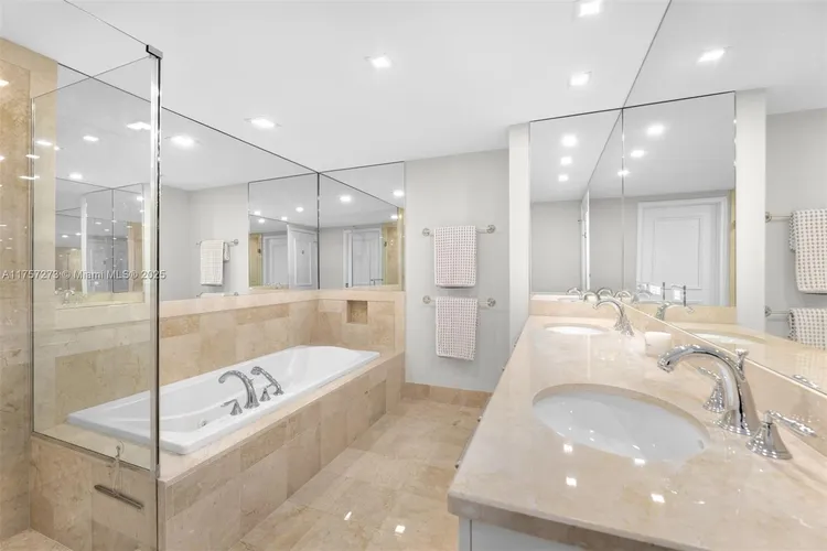 Ritz-Carlton Coconut Grove #1502 image #17