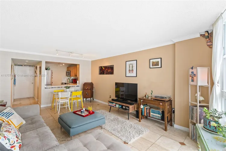 Bayview Terrace #904 image #10