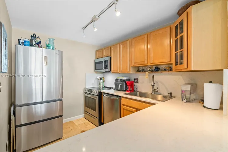 Bayview Terrace #904 image #11