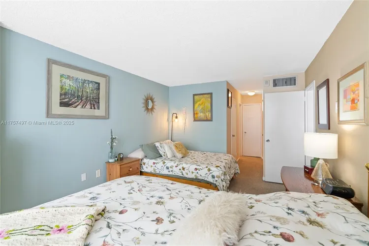 Bayview Terrace #904 image #19