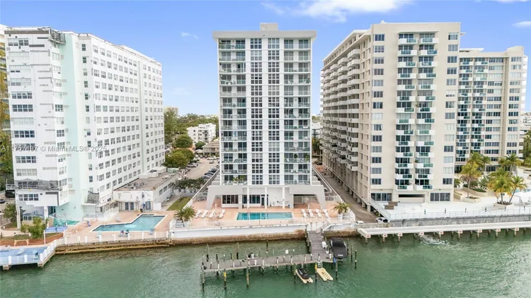 Bayview Terrace #904 image #23