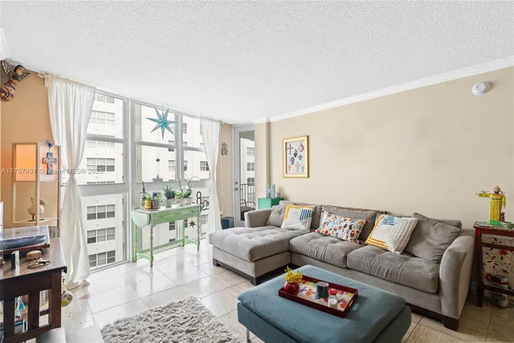 Bayview Terrace #904 image #9