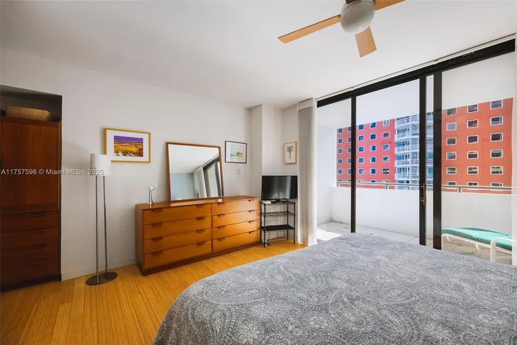 Villa Regina Condo #1705 image #10