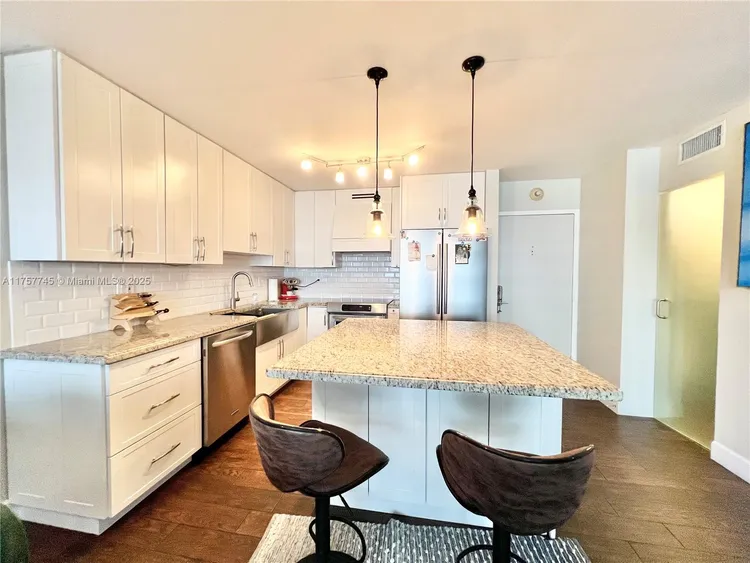 The Charter Club #307 image #6