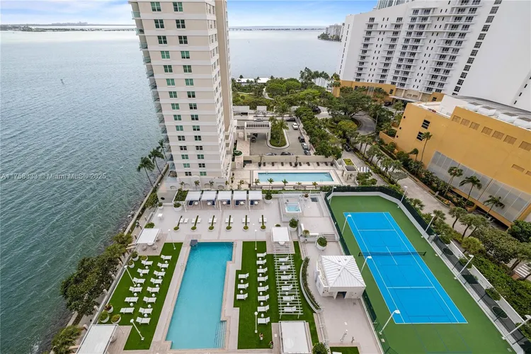 Isola #1912 image #27