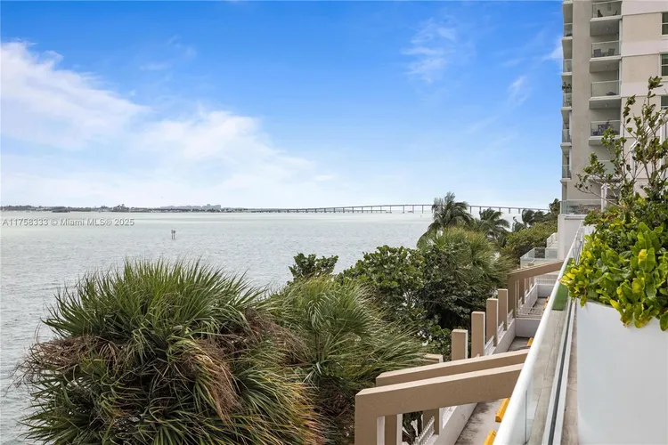 Isola #1912 image #34