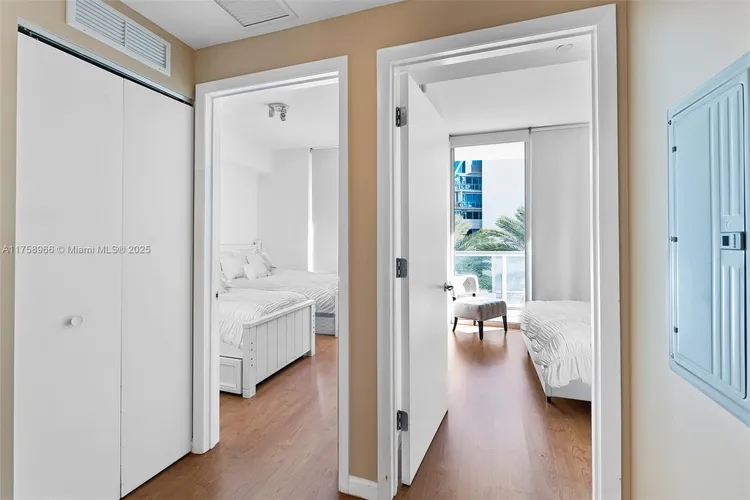 Atrium #1-508 image #15