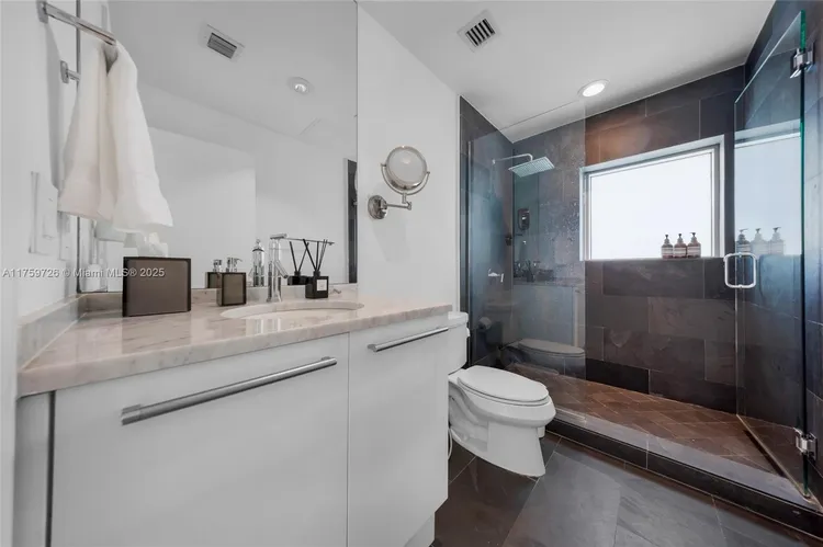 900 Biscayne Bay #5009 image #30