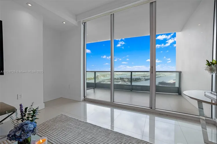 900 Biscayne Bay #5009 image #7