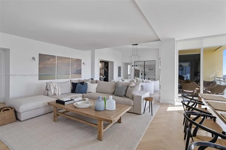 Grand Bay Residences #1210 image #13