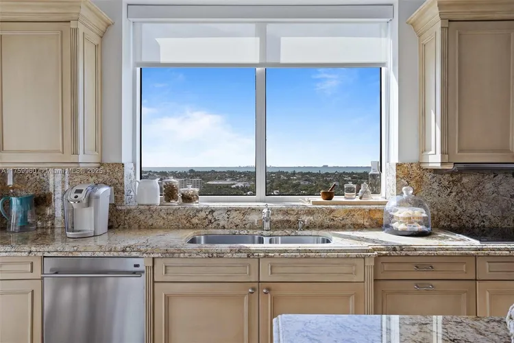 Grand Bay Residences #1210 image #24