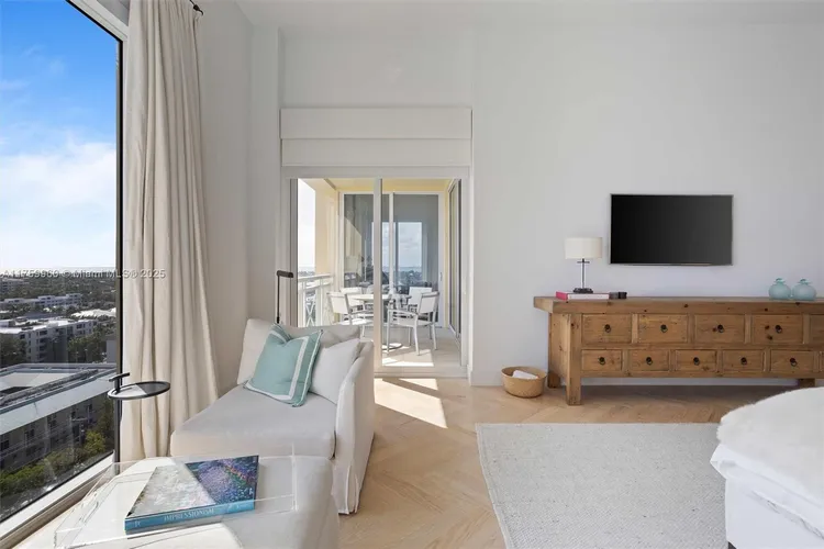 Grand Bay Residences #1210 image #31