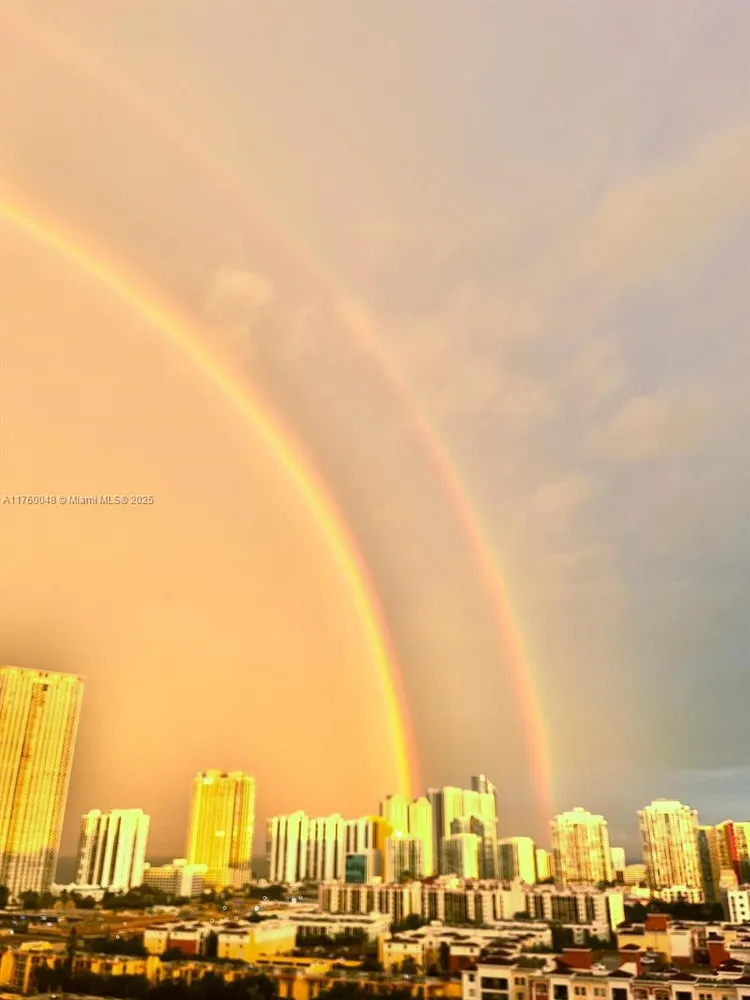 Winston Towers #1716 image #19