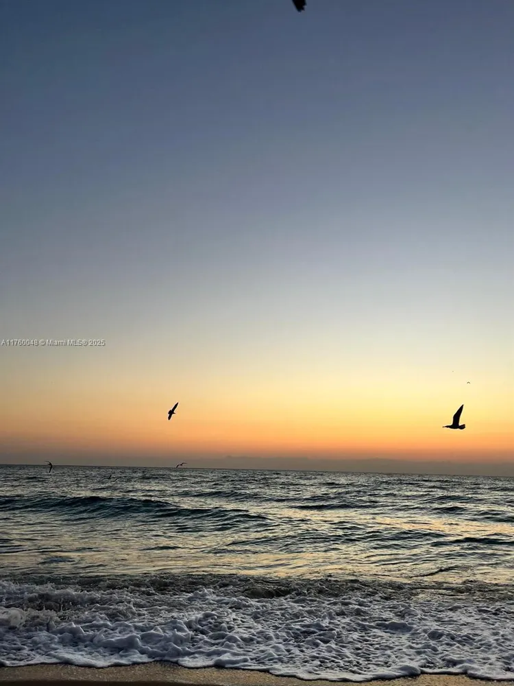 Winston Towers #1716 image #40