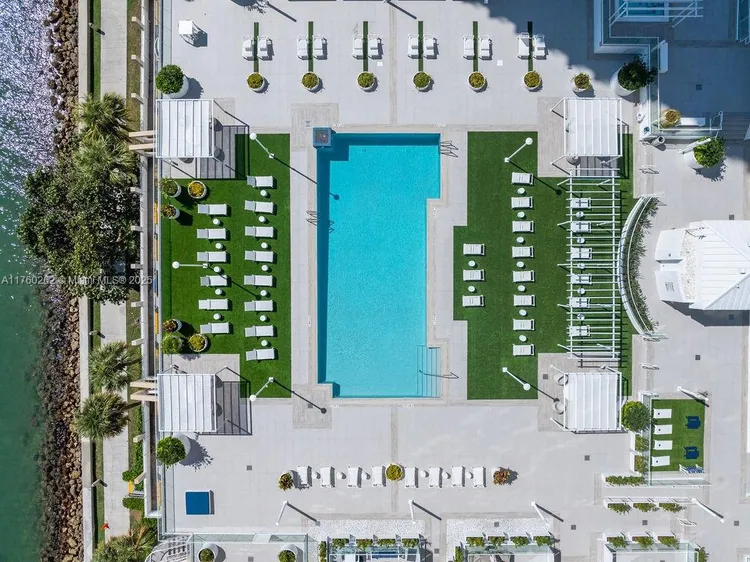 Isola #2111 image #19