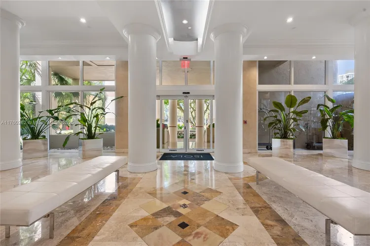 Isola #2111 image #27