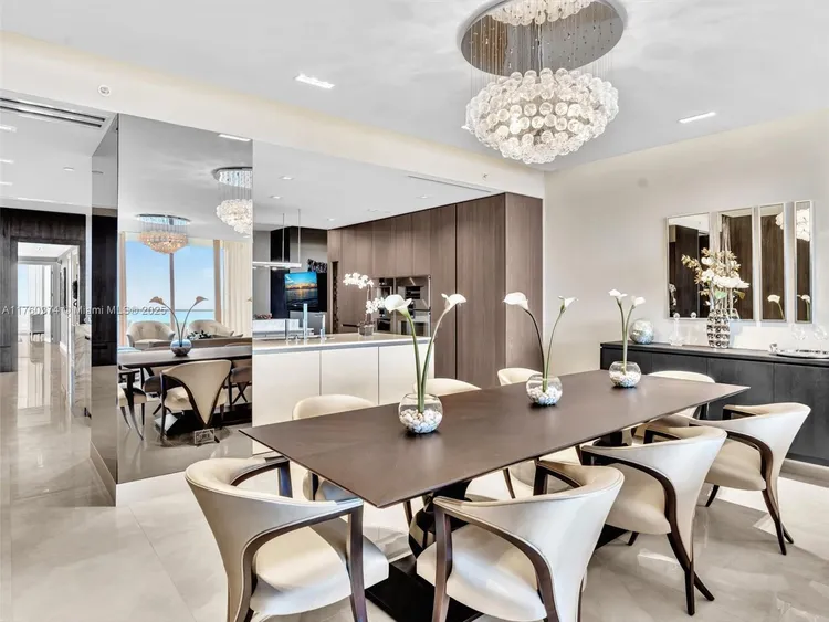 Turnberry Ocean Club Residences #4103 image #19