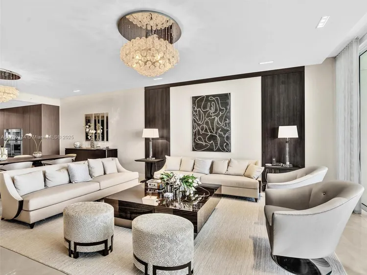 Turnberry Ocean Club Residences #4103 image #21