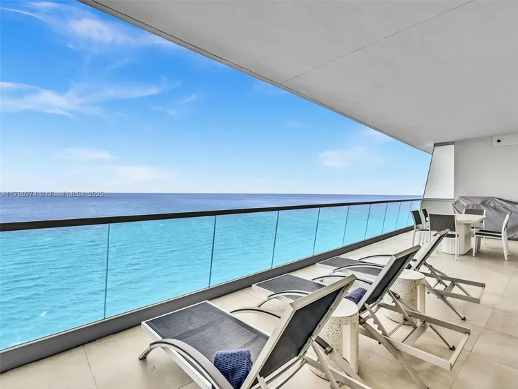 Turnberry Ocean Club Residences #4103 image #38