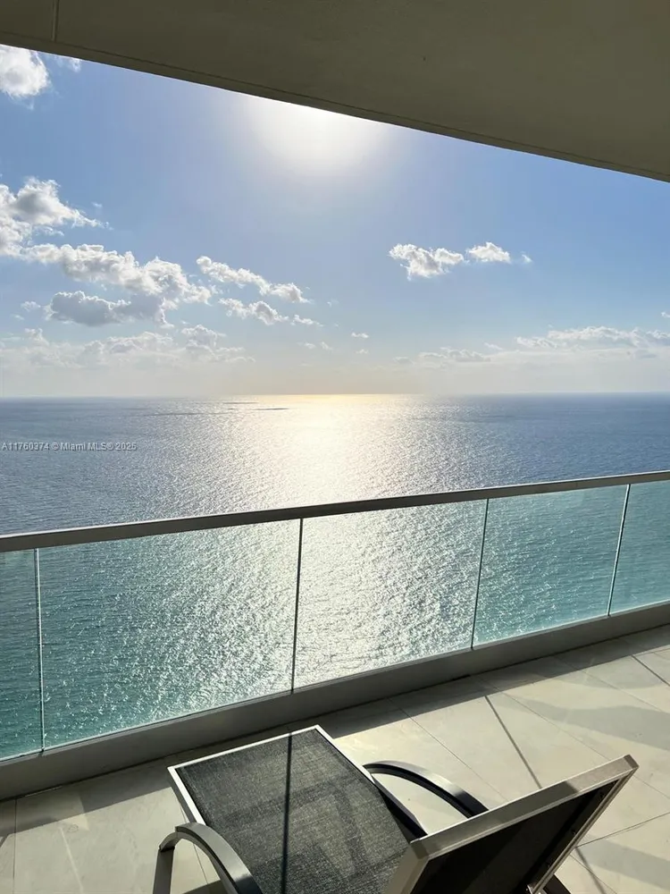 Turnberry Ocean Club Residences #4103 image #43