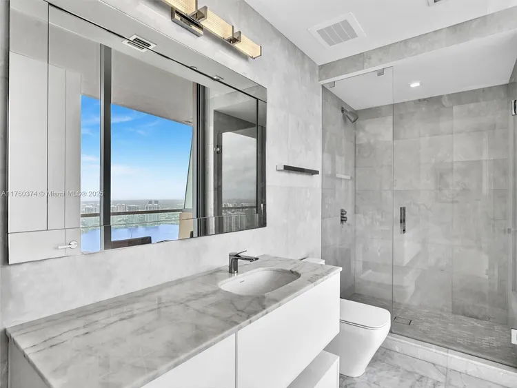 Turnberry Ocean Club Residences #4103 image #50