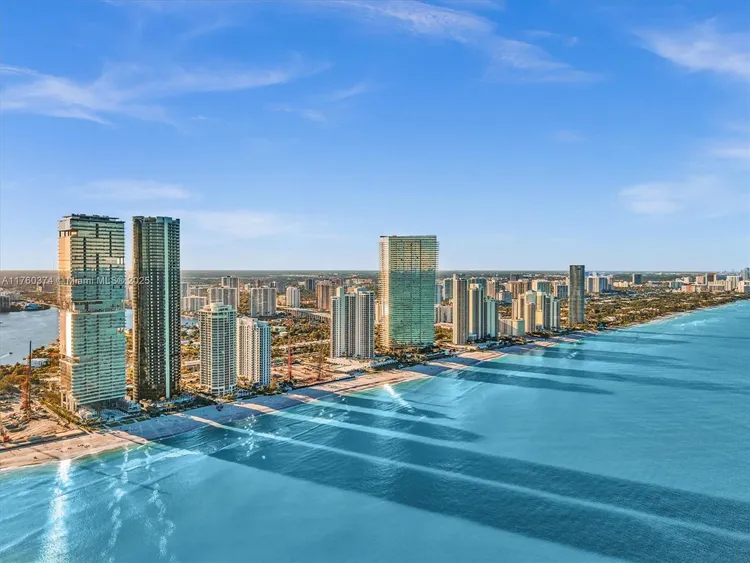 Turnberry Ocean Club Residences #4103 image #55