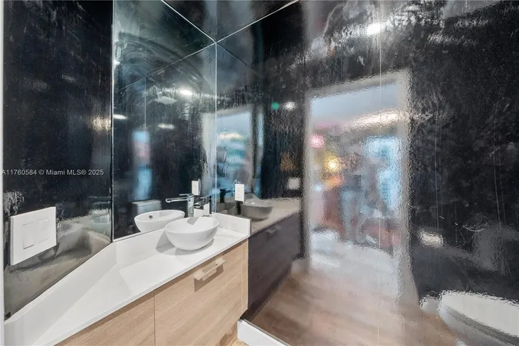 Paraiso Bay #3101 image #40