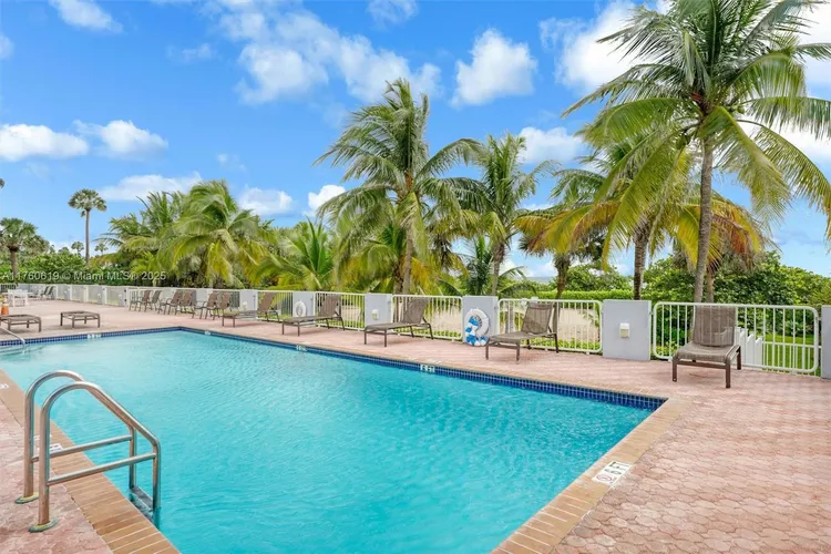 Marbella #1207 image #23