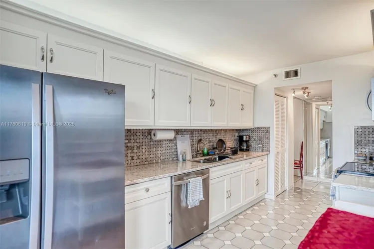 Marbella #1207 image #8