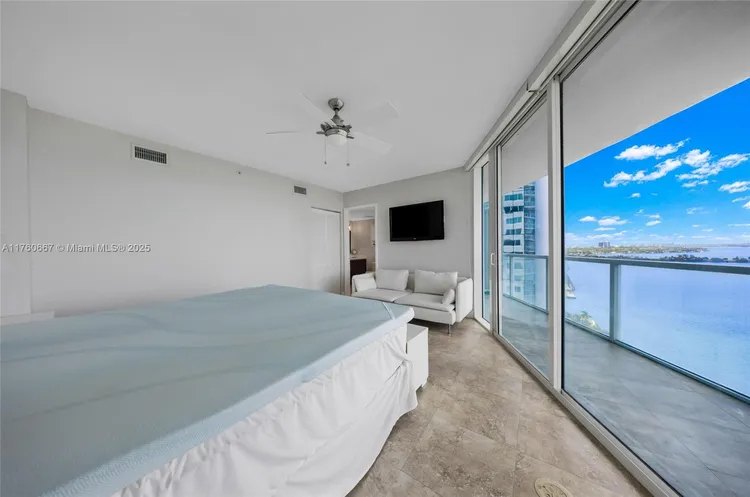 Onyx #1504 image #17