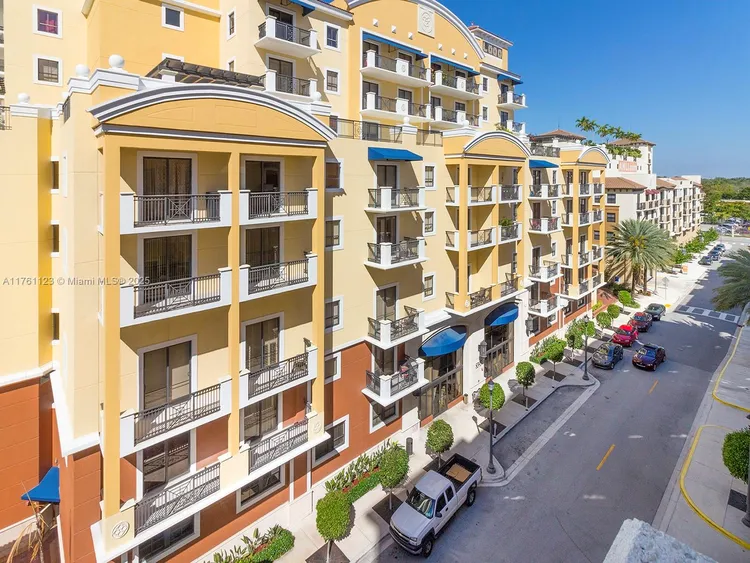 Colonnade at Dadeland #609 image #23