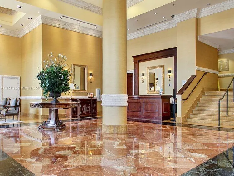 Colonnade at Dadeland #609 image #25