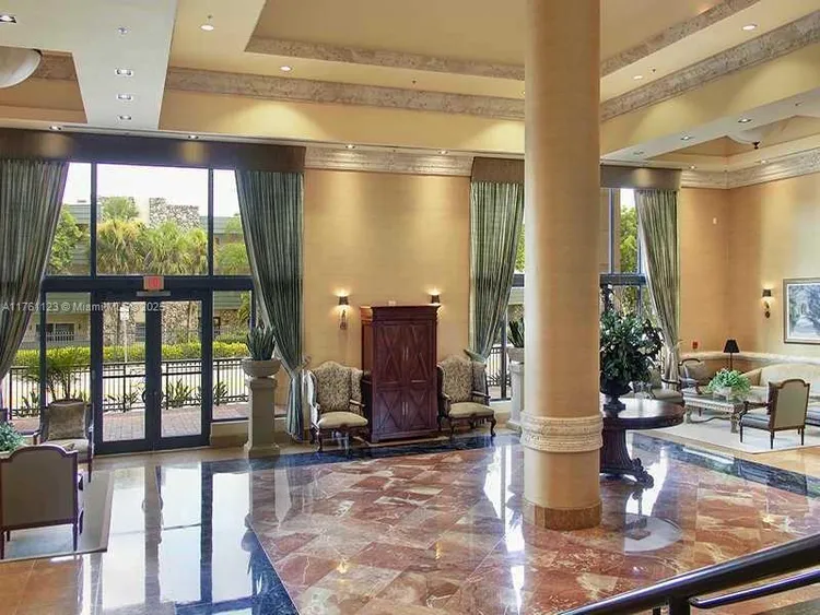 Colonnade at Dadeland #609 image #26