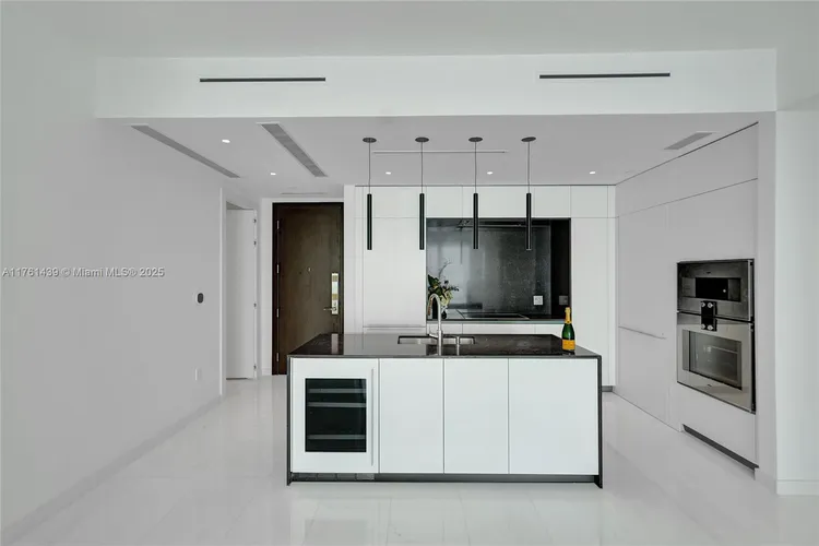 Aston Martin Residences #3405 image #18