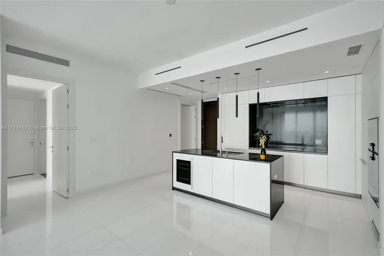 Aston Martin Residences #3405 image #20