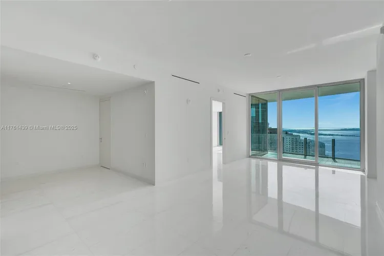 Aston Martin Residences #3405 image #31