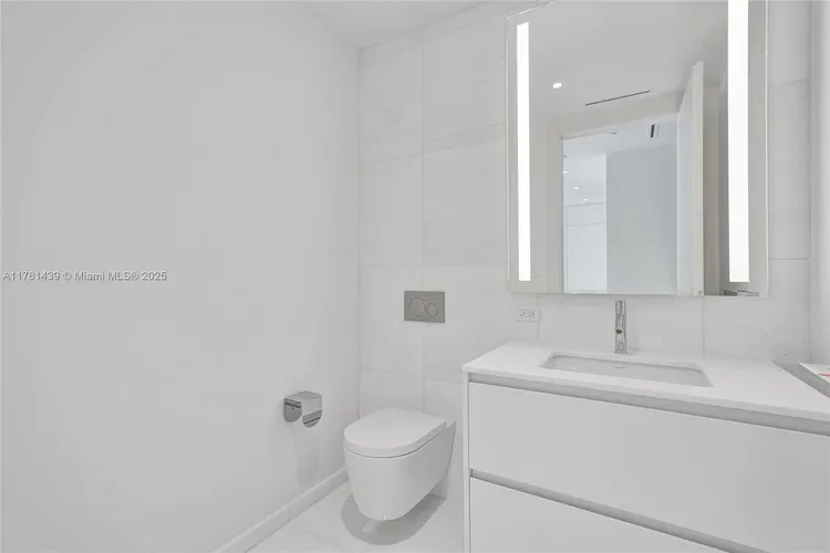 Aston Martin Residences #3405 image #41