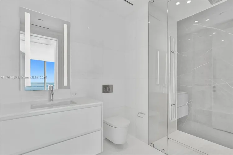 Aston Martin Residences #3405 image #52