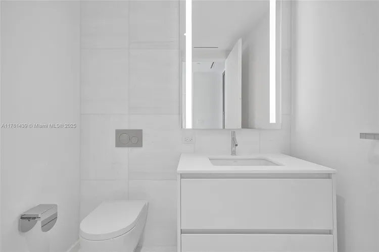 Aston Martin Residences #3405 image #82