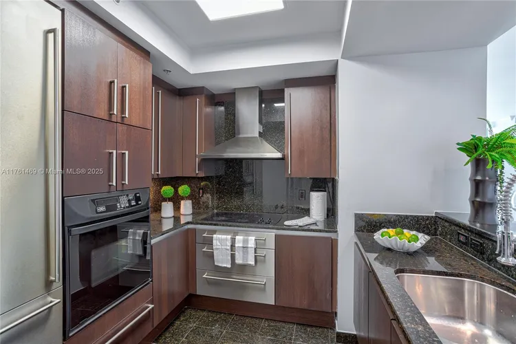 Ritz-Carlton Coconut Grove #906 image #8