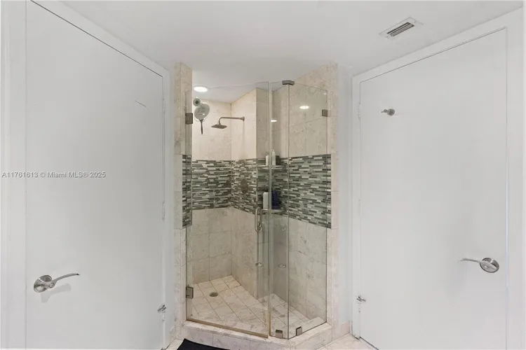 Jade Brickell #4409 image #21