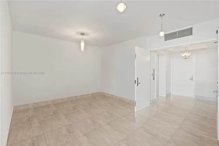 Jade Brickell #4409 image #8