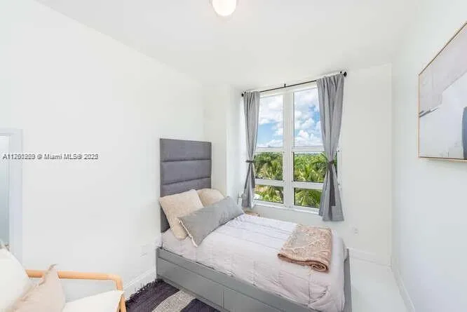 Grand Bay Residences #602 image #28