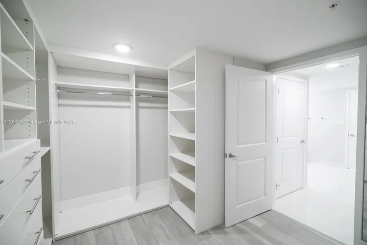 400 Sunny Isles #1721 image #15