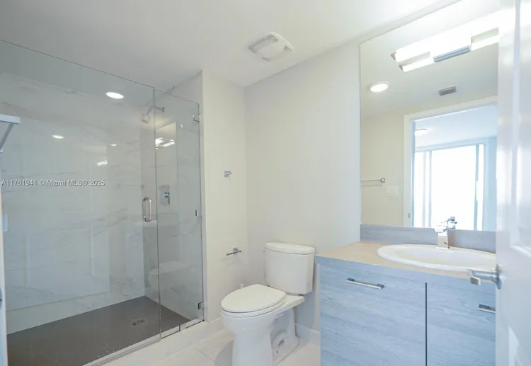 400 Sunny Isles #1721 image #18