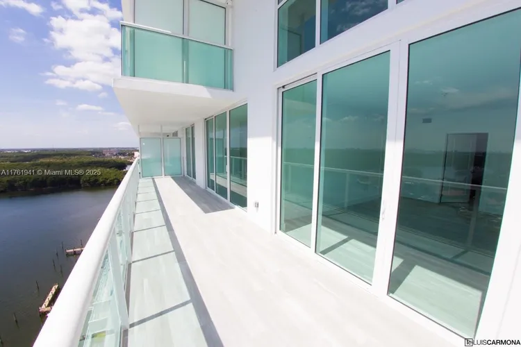 400 Sunny Isles #1721 image #28