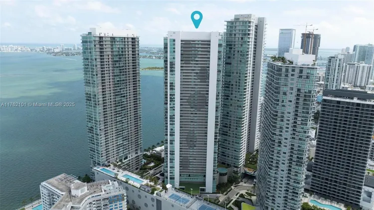 Paraiso Bay #4903 image #30